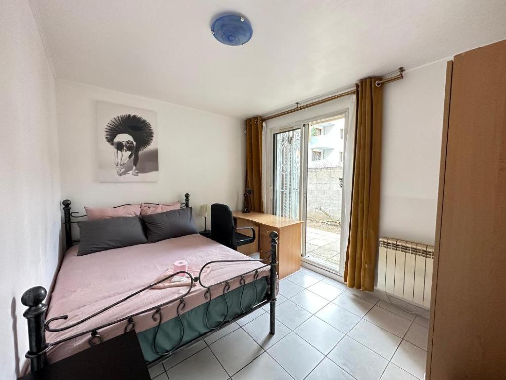 Maison De Longde - Chambre Villejuif Buitenkant foto