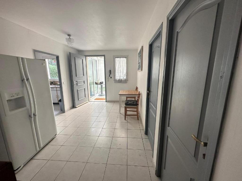 Maison De Longde - Chambre Villejuif Buitenkant foto